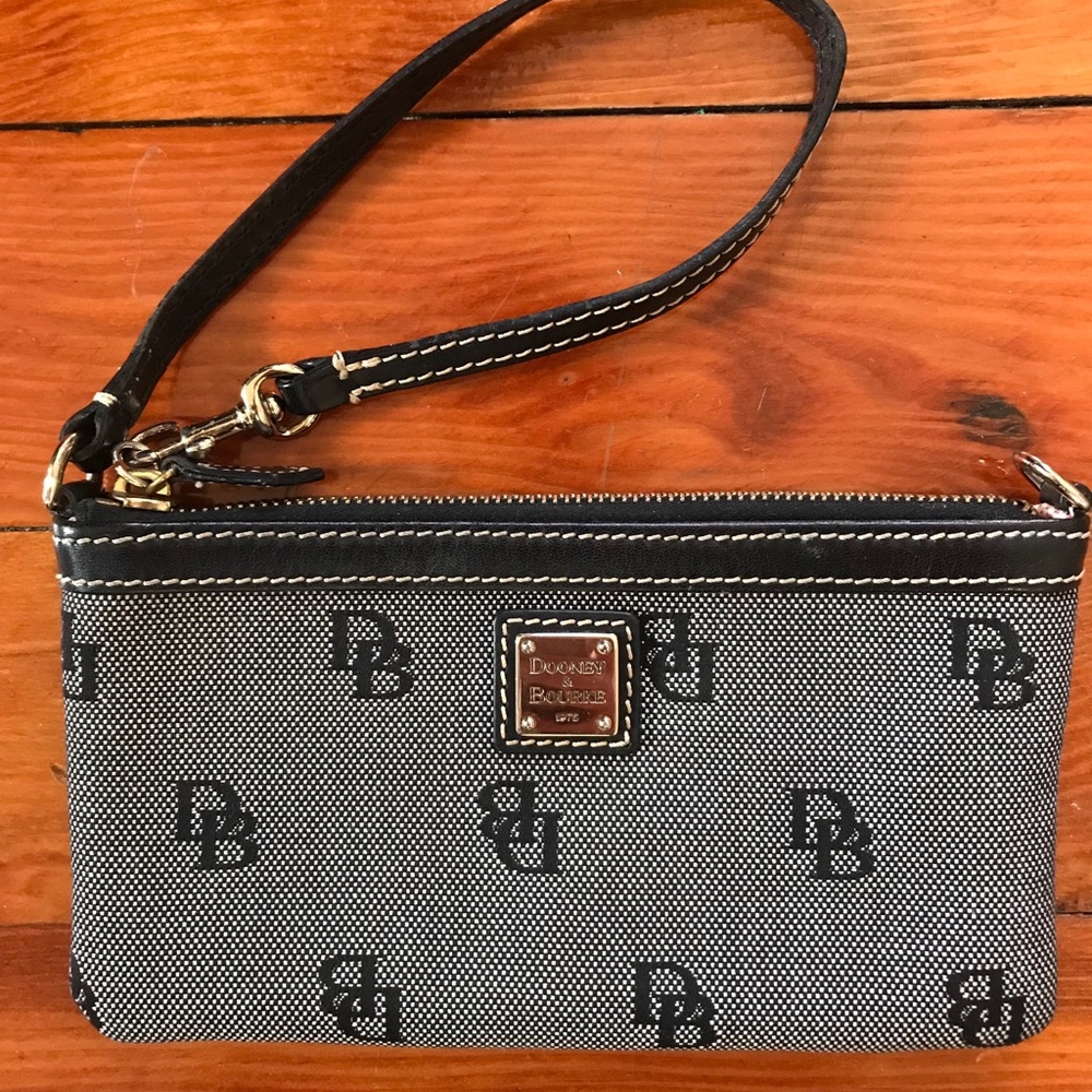 Dooney & Bourke Wristlet